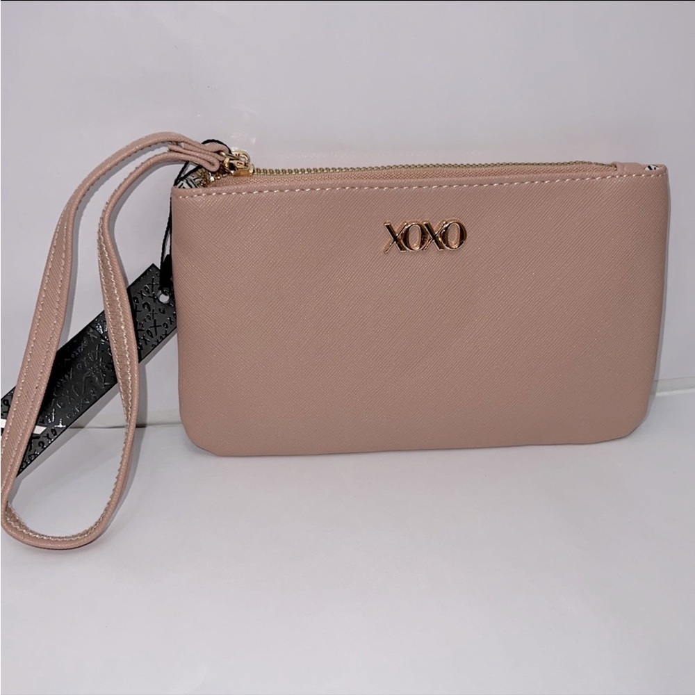XOXO Light Pink Wristlet NWT